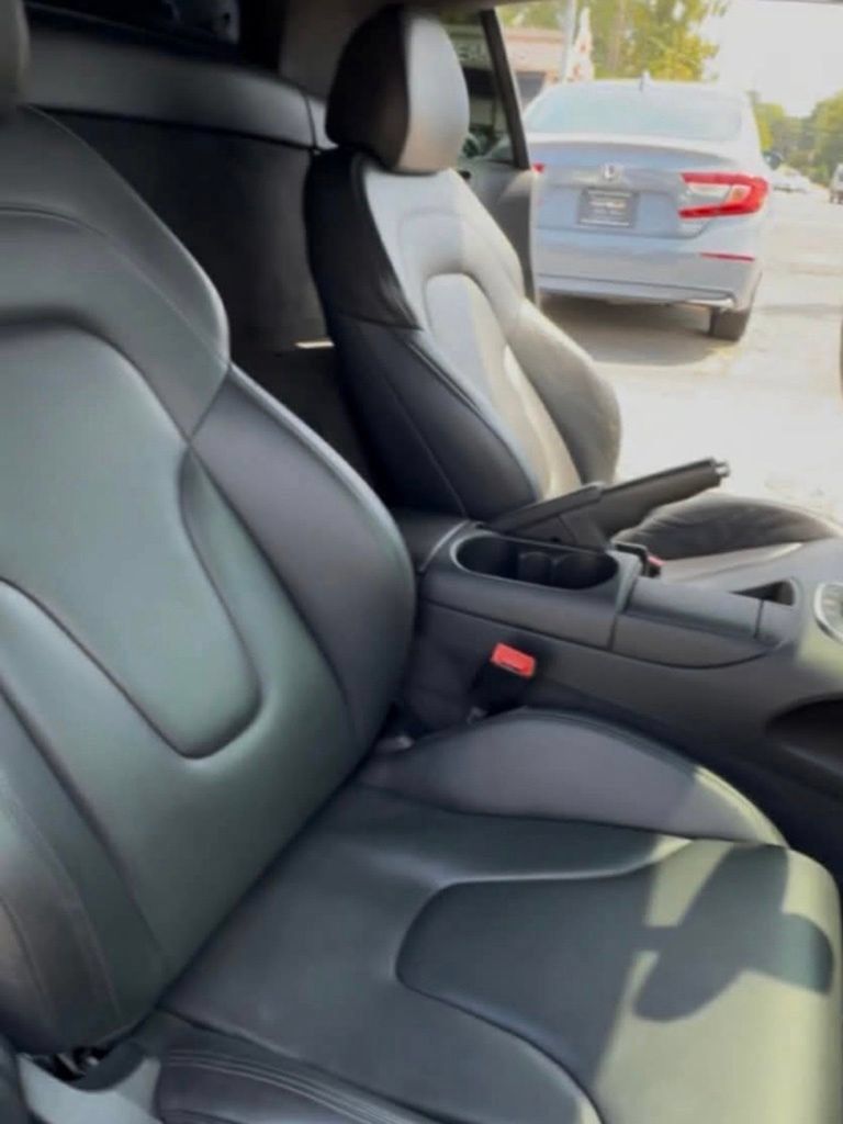 Used 2012 Audi R8 V10 AWD/4WD image 9