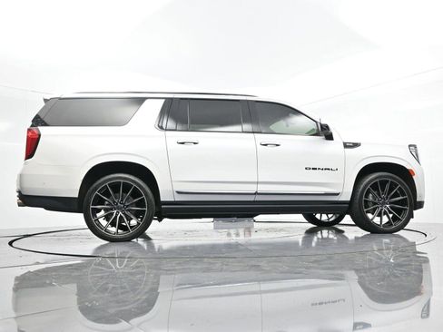 Used 2023 GMC Yukon XL Denali Ultimate image 61