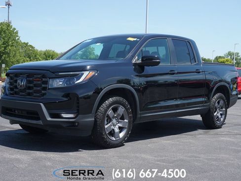 Certified 2024 Honda Ridgeline TrailSport image 1
