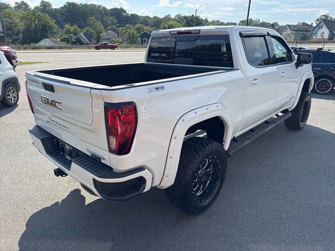 Used 2023 GMC Sierra 1500 Elevation w/ Preferred Package image 14
