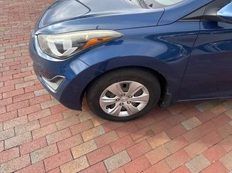Used 2016 Hyundai Elantra SE FWD video 2