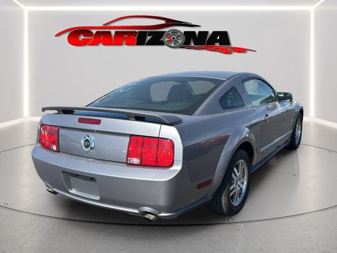 Used 2006 Ford Mustang GT RWD image 10