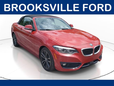 Used 2018 BMW 230i Convertible RWD image 1