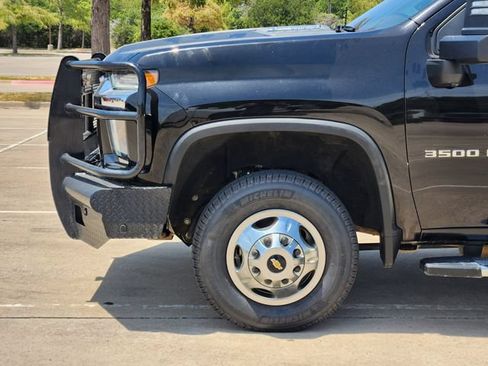 Used 2023 Chevrolet Silverado 3500 LTZ w/ LTZ Convenience Package AWD/4WD image 8