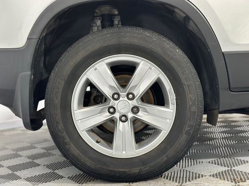 Used 2016 Chevrolet Trax LT w/ LT Convenience Package AWD/4WD image 35