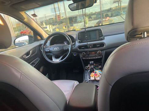 Used 2018 Hyundai Kona Limited image 9