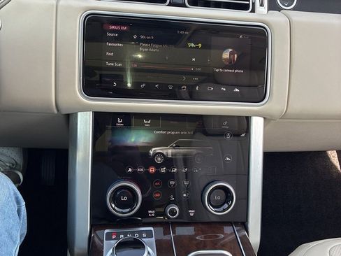 Used 2020 Land Rover Range Rover HSE image 5