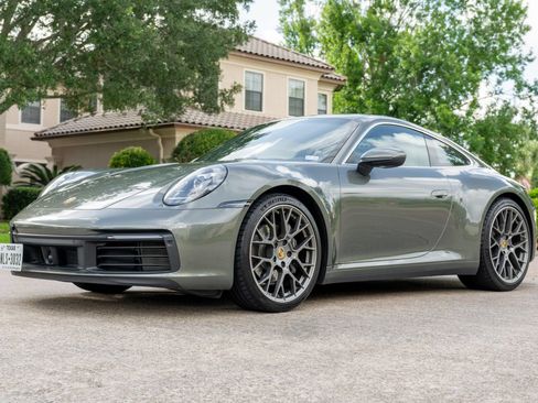 Used 2020 Porsche 911 Carrera RWD image 1