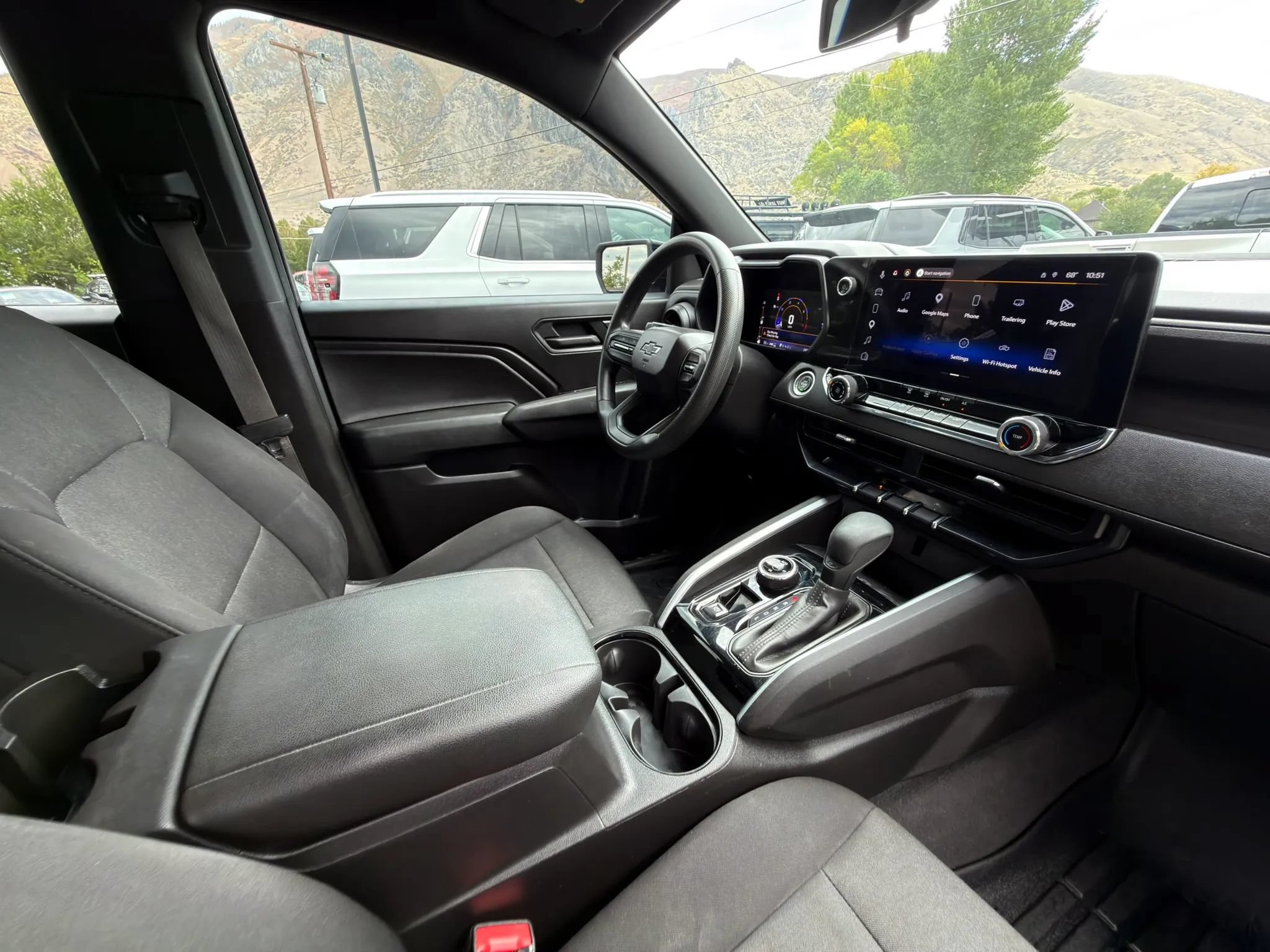 Used 2023 Chevrolet Colorado Trail Boss w/ Technology Package AWD/4WD image 6