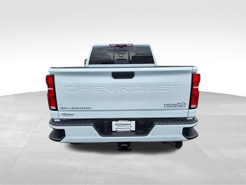 New 2026 Chevrolet Silverado 2500 High Country w/ High Country Premium Package AWD/4WD image 6