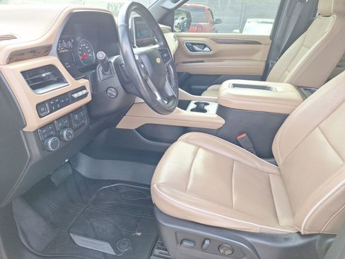 Used 2021 Chevrolet Tahoe Premier AWD/4WD image 15