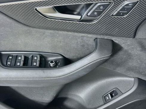 Certified 2025 Audi SQ7 Prestige AWD/4WD image 11