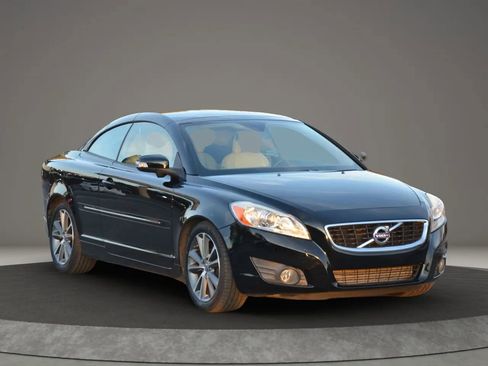 Used 2012 Volvo C70 T5 image 6