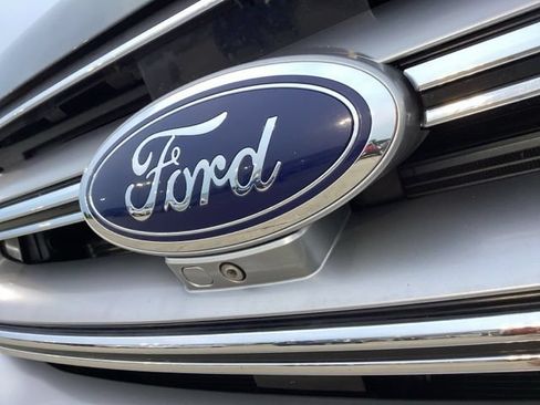 Used 2015 Ford Edge Titanium w/ Equipment Group 302A AWD/4WD image 3