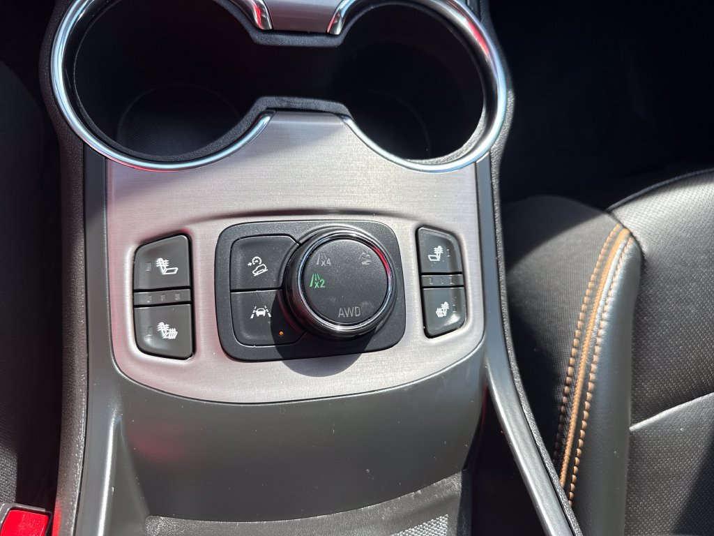 Used 2023 GMC Terrain AT4 w/ Infotainment Package II AWD/4WD image 29
