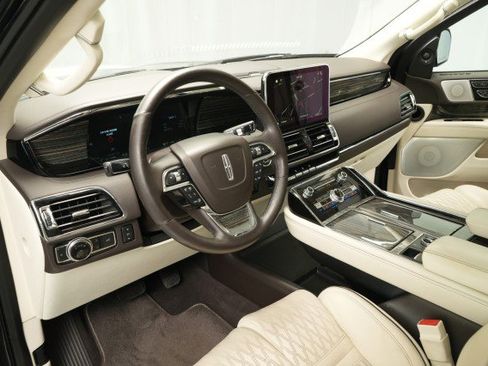Used 2019 Lincoln Navigator Black Label image 30