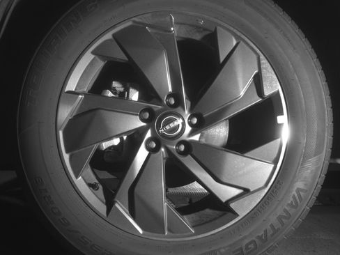 Used 2025 Nissan Rogue SV image 12