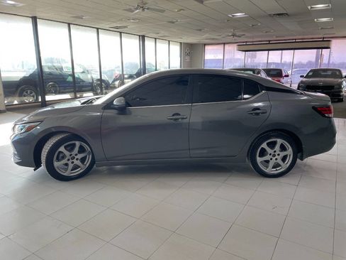 Used 2021 Nissan Sentra S image 4