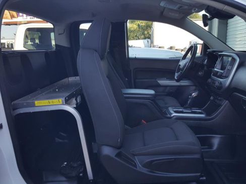 Used 2022 Chevrolet Colorado LT w/ Fleet Safety Package image 19