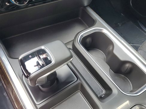 Certified 2025 GMC Sierra 1500 Elevation w/ Preferred Package image 28