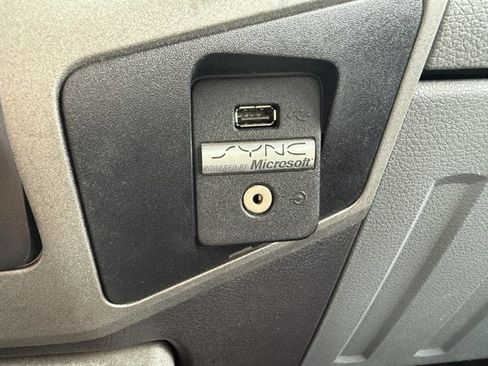 Used 2011 Ford F250 XLT w/ XLT Premium Pkg image 28