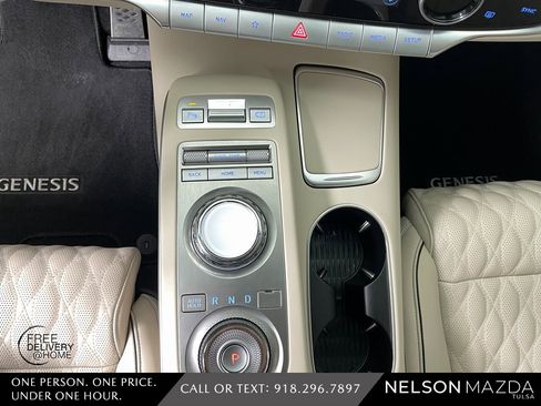 Used 2025 Genesis GV70 3.5T Sport w/ Sport Prestige Package image 32