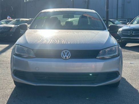 Used 2013 Volkswagen Jetta S image 3