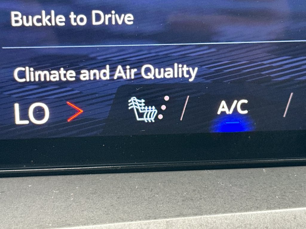 Certified 2024 Chevrolet Traverse LT AWD/4WD image 19