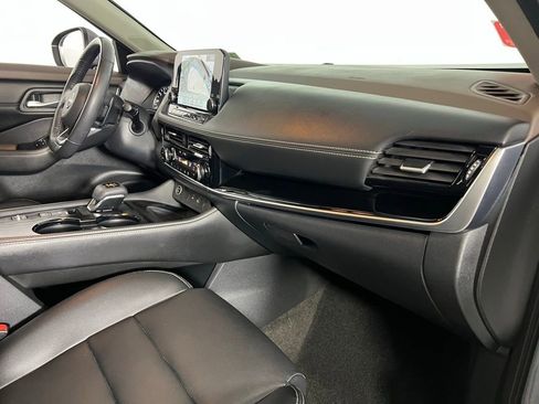 Used 2023 Nissan Rogue SL w/ SL Premium Package image 34