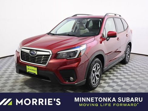 Used 2021 Subaru Forester Premium image 1