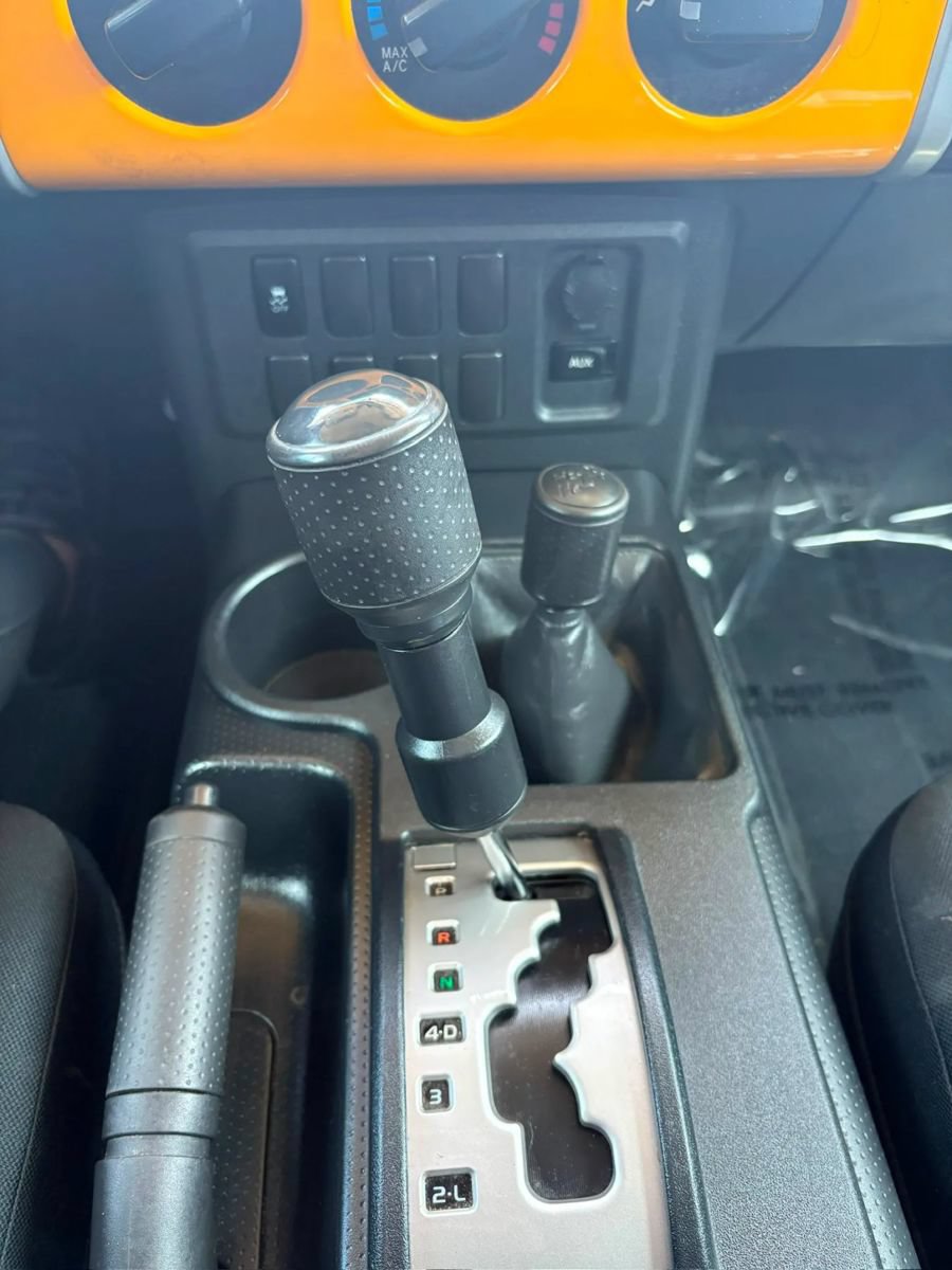 Used 2010 Toyota FJ Cruiser 4WD image 15