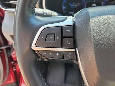 Used 2023 Toyota Highlander Limited FWD image 20