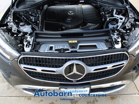 Used 2025 Mercedes-Benz GLC 300 4MATIC image 30
