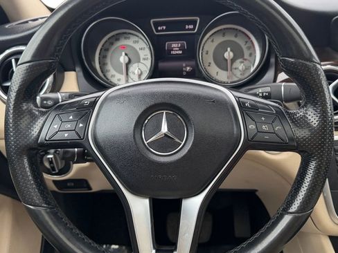 Used 2015 Mercedes-Benz GLA 250 4MATIC image 17