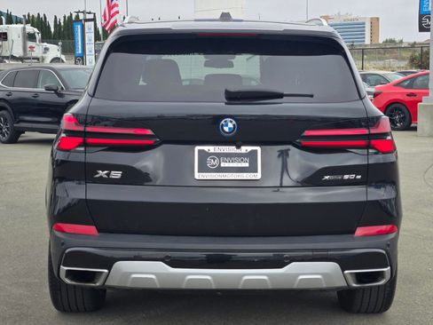 Used 2025 BMW X5 xDrive50e AWD/4WD image 6