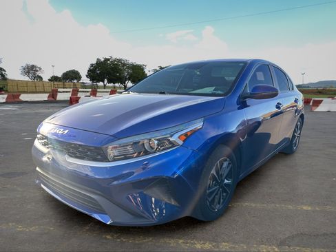 Certified 2023 Kia Forte LXS w/ LXS Technology Package FWD image 5