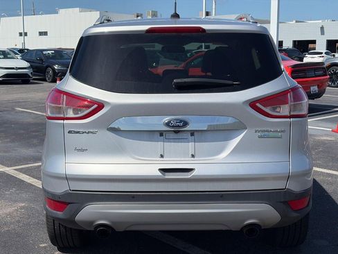 Used 2016 Ford Escape Titanium w/ Equipment Group 301A FWD image 3