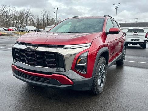 Used 2025 Chevrolet Equinox ACTIV w/ Safety and Technology Package AWD/4WD image 1