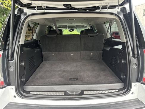 Used 2017 GMC Yukon XL SLT AWD/4WD image 15