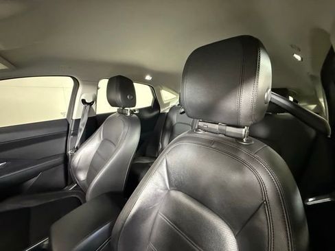 Certified 2020 Jaguar E-PACE image 14