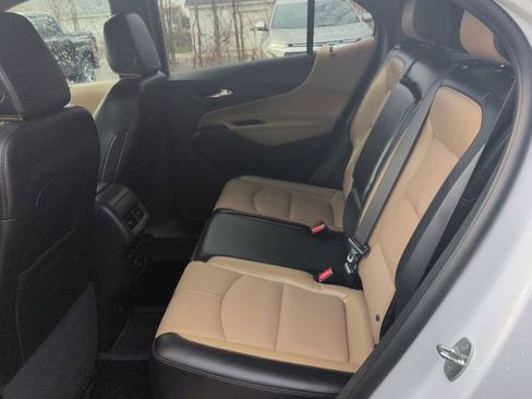 Used 2023 Chevrolet Equinox Premier image 25