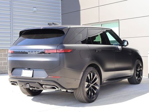 New 2026 Land Rover Range Rover Sport Dynamic SE AWD/4WD image 5