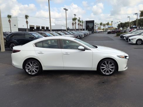 Used 2020 MAZDA MAZDA3 Sedan w/ Preferred Package FWD image 3
