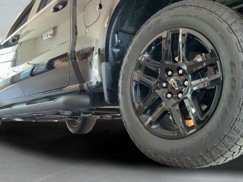 Used 2026 Chevrolet Silverado 1500 RST w/ RST Select Package AWD/4WD image 37