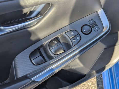 Certified 2022 Nissan Sentra SR image 29