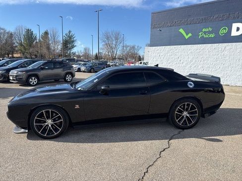 Used 2015 Dodge Challenger R/T Scat Pack w/ Leather Interior Group image 2