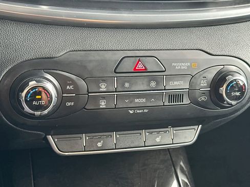 Used 2017 Kia Sorento EX FWD image 22