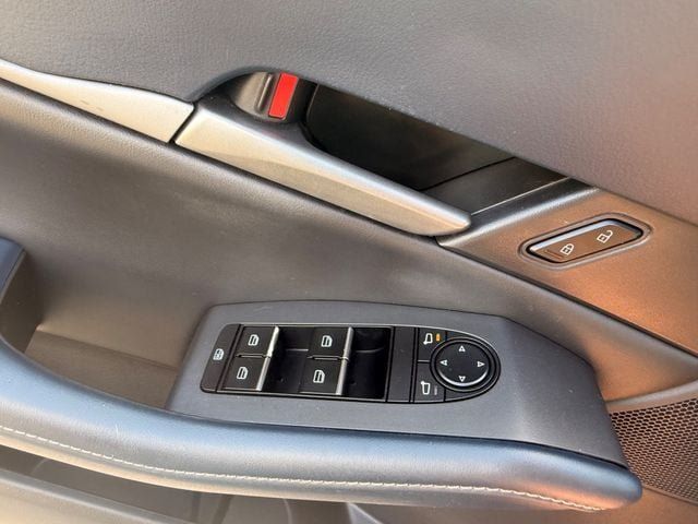 Used 2020 MAZDA CX-30 FWD w/ Select Package image 9