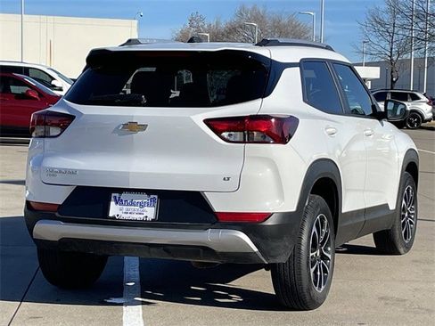 Used 2025 Chevrolet TrailBlazer LT image 4