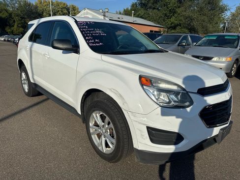 Used 2017 Chevrolet Equinox LS AWD/4WD image 3